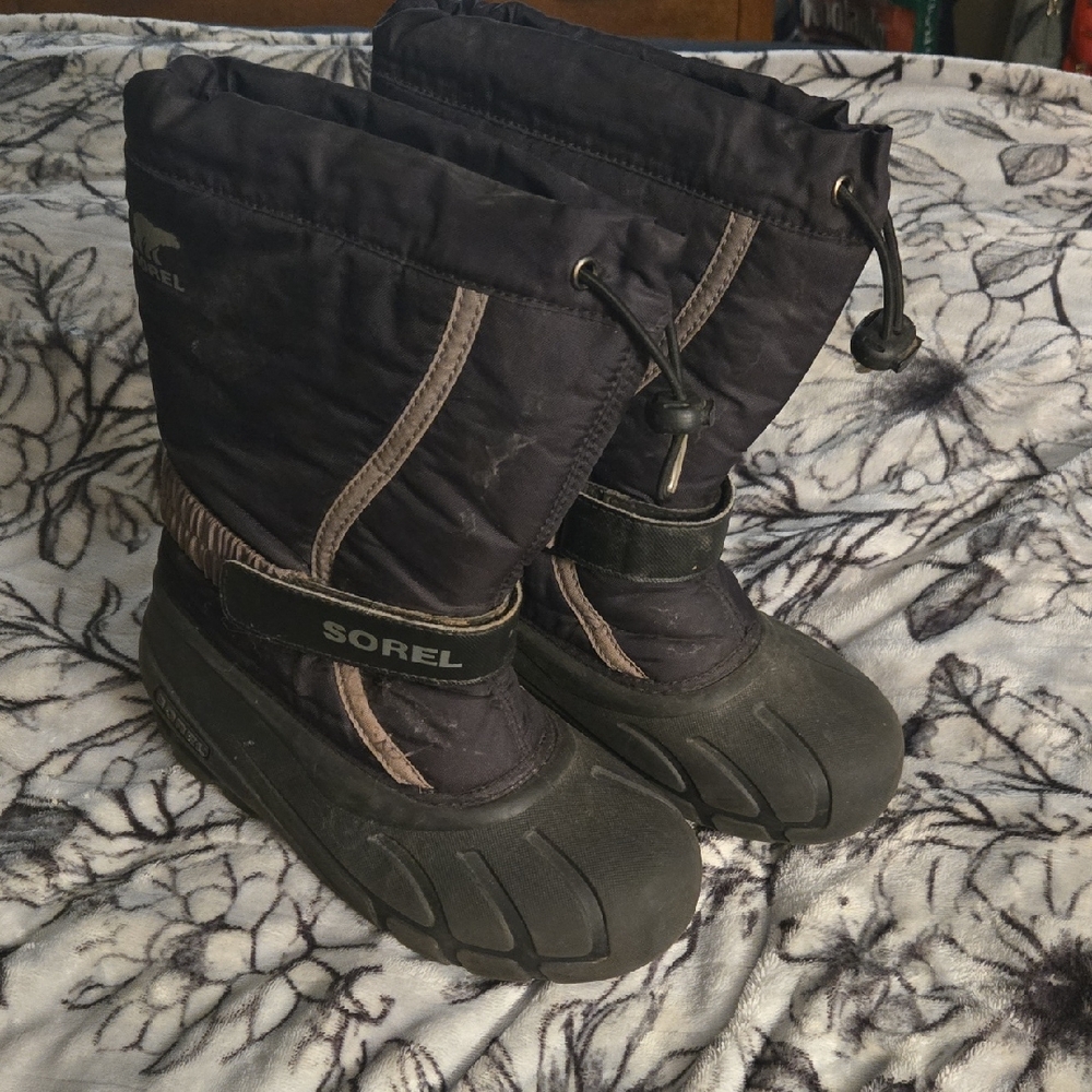 Sorel Kids Black and Gray Snow Boots